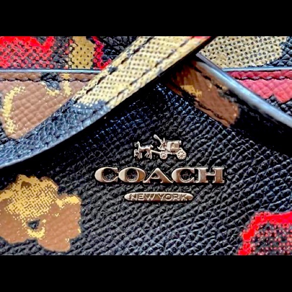 Coach limited edition leather crossbody bag - Picture 2 of 3